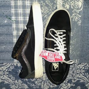 New Van's Old Skool Zip Black/Gold Sneakers